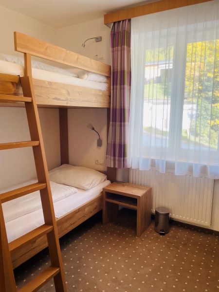 kinderzimmer mit stockbett im familienappartement superior, familienhotel berger